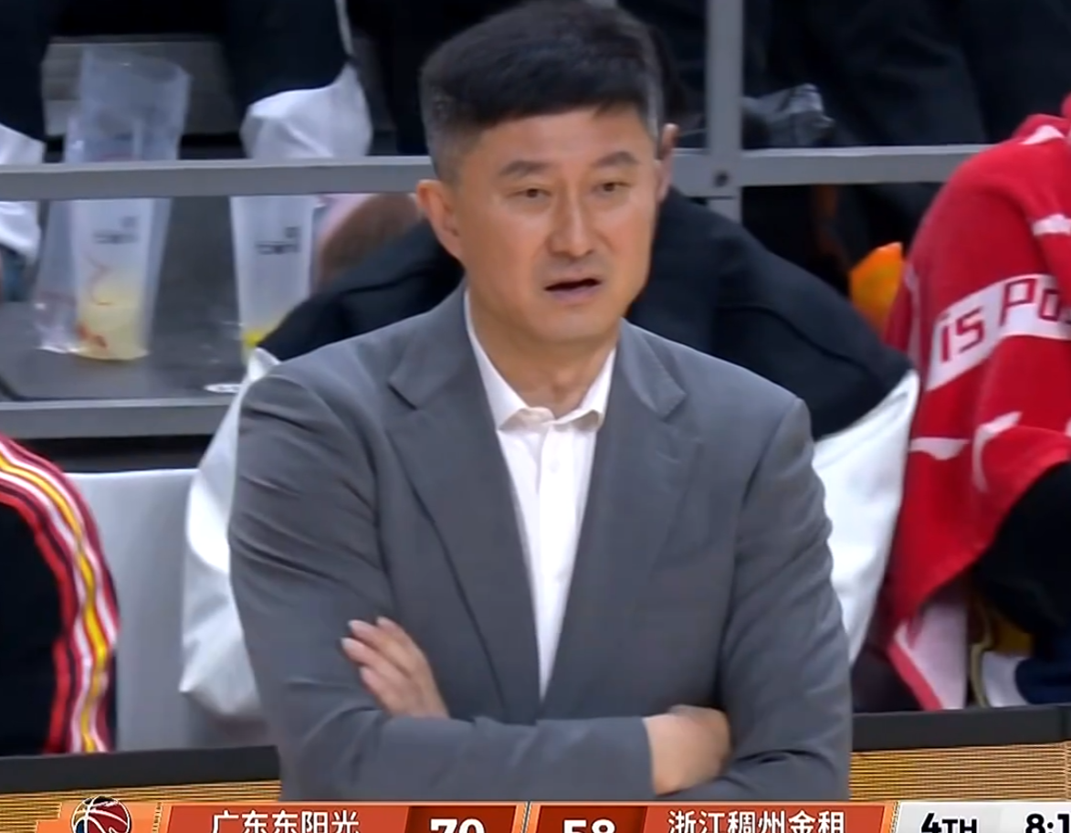 华体会入口-广东3消息！杜锋合同今夏到期，徐昕或赴美无缘回归，朱总新动作